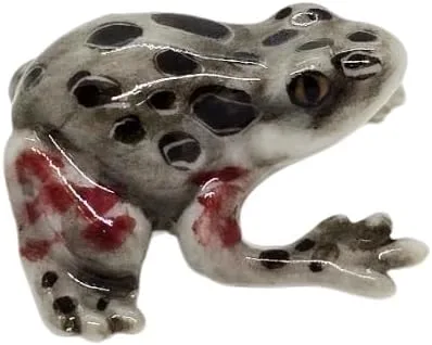 Vista 7 de WitnyStore Figura de cerámica de rana manchada gris y roja para decoración de terrario, estatua coleccionable para coleccionistas adultos, escultura