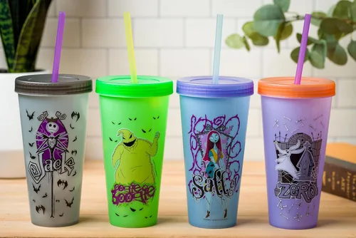 Vista 10 de Silver Buffalo Disney Nightmare Before Christmas Character Grid - Paquete de 4 vasos de plástico que cambian de color, 24 onzas