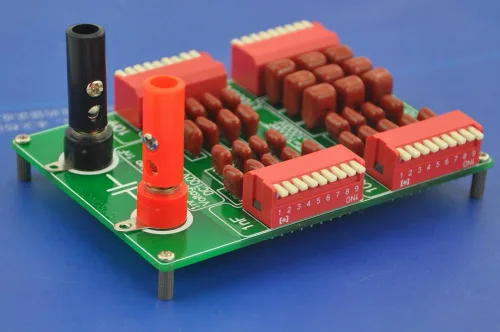 Vista 4 de Electronics-Salon Placa de condensador programable de cuatro décadas de 1nF a 9999nF Step-1nF.