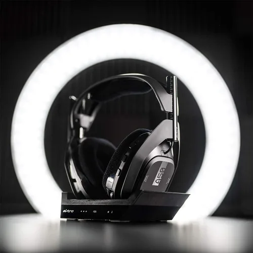 Vista 10 de ASTRO Gaming A50 Wireless Headset Base Station Gen 4 - Compatible With PS5 PS4 PC Mac - BlackSilver