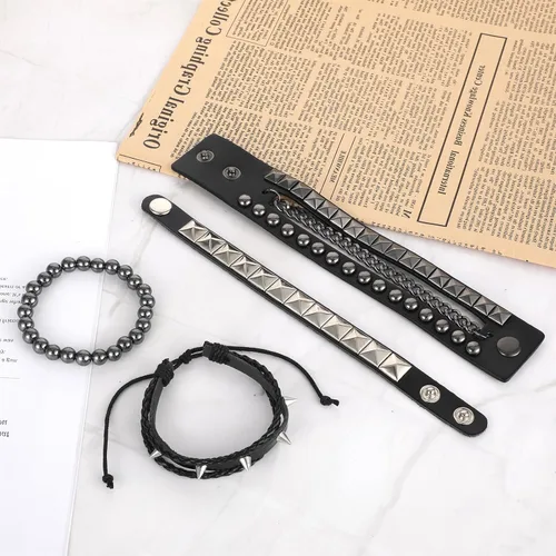Vista 6 de 4 Pulseras de Cuero Tachonadas, Pulsera Punk de Cuero PU con Pinchos para Hombres y Mujeres, Brazalete de Cuero Muñequera de los Años 80 Juego