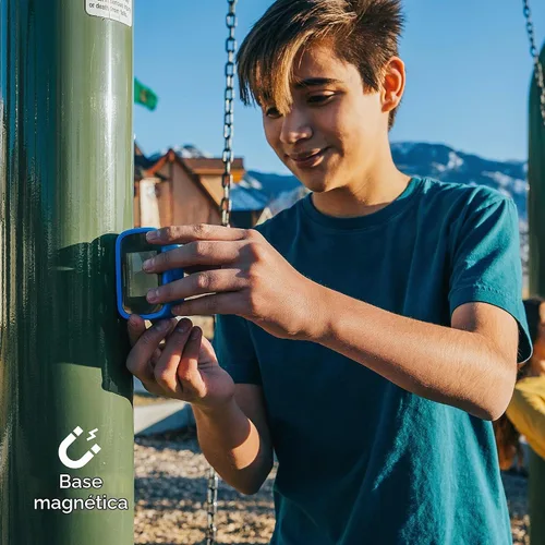 Vista 8 de Polaroid Cámara de acción WiFi de doble pantalla 4K 18mp, cámara Polaroid deportiva impermeable con batería recargable integrada y accesorios