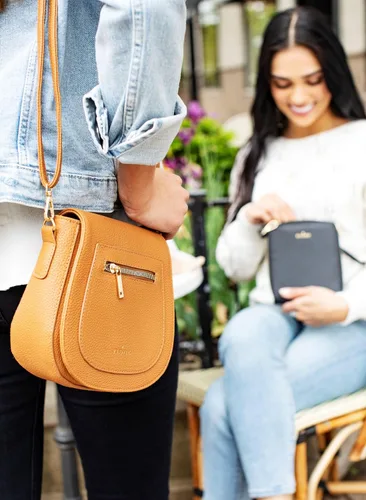 Vista 8 de KEDZIE Camden Classic Mini Messenger - Bolso bandolera de cuero vegano para mujer