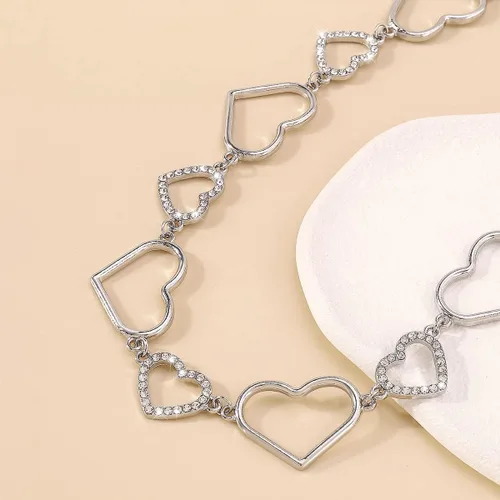 Vista 5 de Jumwrit Gargantilla de corazón de diamantes de imitación, lindo collar de corazón entrelazado, collar de cadena de corazón de amor brillante