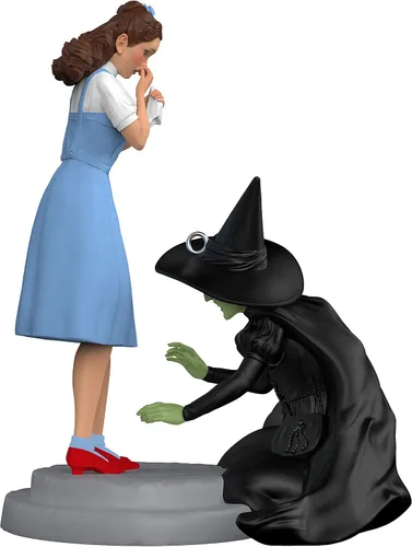 Vista 2 de Hallmark Keepsake Adorno de Navidad 2021, El Mago de Oz Bruja Malvada del Oeste y Dorothy ¡Dame esas pantuflas!