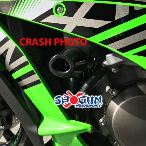 Vista 5 de Shogun Kawasaki ZX10 ZX10R ZX10RR 2016 2017 2018 2019 2020 2021 2022 2023 Negro Deslizadores de marco sin corte para modelos ABS y no ABS – 750-4959