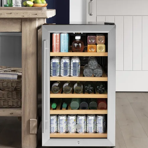 Vista 9 de GE Enfriador de vino y refrigerador de bebidas Mini refrigerador con cerradura y llave incluidas Completo con estantería de roble, exterior