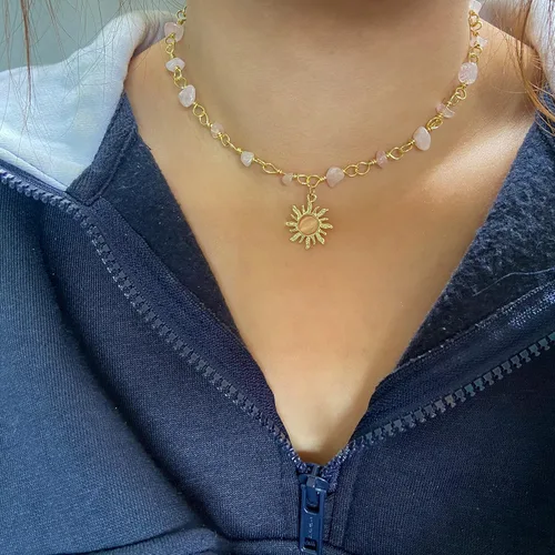Vista 3 de Natural Healing Crystal and Stone Choker Necklace Gold Plated Sun Necklace Handmade Jewelry Gifts for Mom Aunt Wife Girlfriend Best Friend