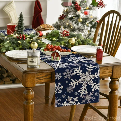 Vista 2 de Artoid Mode Camino de mesa de Navidad con copos de nieve azul marino, decoración de mesa de comedor para vacaciones de invierno, para decoración