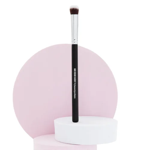 Vista 27 de Beauty Junkees Cepillo corrector para debajo de los ojos, pequeño, suave, esponjoso, cónico, sintético, sin crueldad, vegano, para polvo de fijación