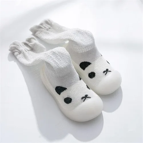 Vista 2 de Calcetines para niños pequeños recién nacidos bebés niños y niñas zapatos para primeros caminos lindos animales de dibujos animados zapatos