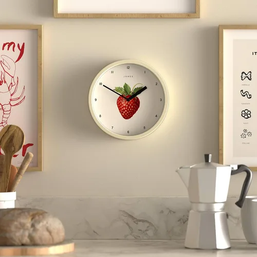 Vista 2 de JONES CLOCKS® Reloj de pared de frutas Reloj redondo pequeño 8 pulgadas Crema Arte botánico ilustrado de fresa Ideal para cocina y comedor.