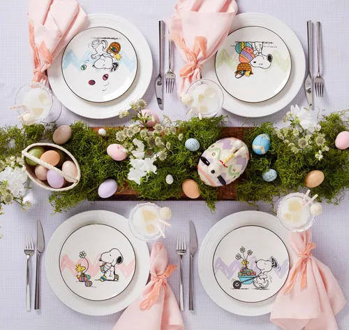 Vista 3 de Lenox 895684 Peanuts Easter Snoopy - Juego de platos decorativos de 4 piezas, vajilla de primavera