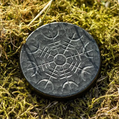 Vista 4 de Bastón doble nórdico en hierro, vegvisir y yelmo de asombro