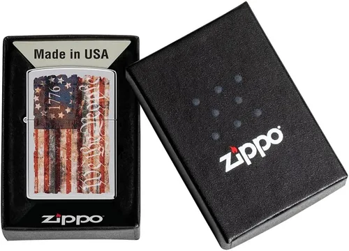 Vista 6 de Zippo encendedores con la bandera de EE. UU.