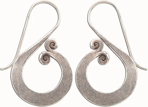 Vista 2 de PENDIENTES HECHOS A MANO DE DISEÑO THAI PLATA PURA KAREN HILLTRIBE, Metal