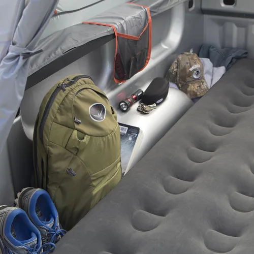 Vista 3 de Rightline Gear Colchón de aire para cama de camión con bomba incorporada