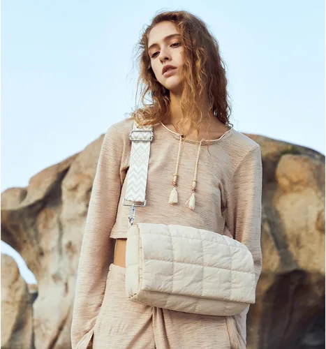 Vista 5 de CLUCI Bolsa de hombro acolchada para mujer, bolsa de mano media ligera de algodón acolchado