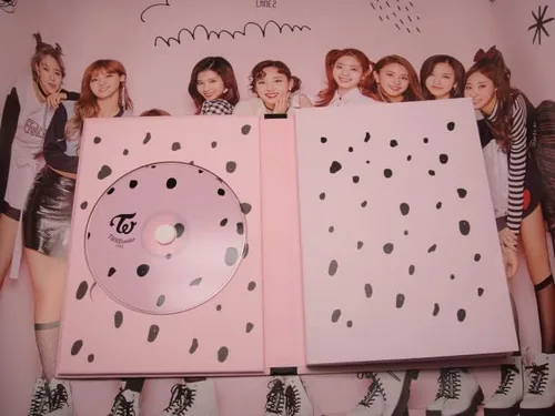 Vista 5 de JYP Entertainment Twice - TWICEcoaster Lane 2 (álbum especial) A ver. CD+Photobook+Photocard+Photocard+Extra Photocards Set