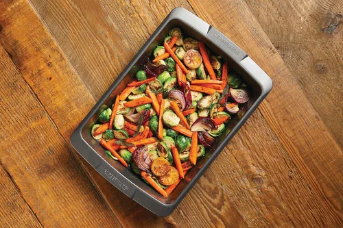 Vista 9 de Farberware Bakeware - Sartén antiadherente para asar con estante en U, 14.75 pulgadas x 10.75 pulgadas, color gris