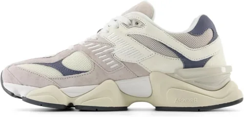 Vista 19 de New Balance Men's 9060 Sneakers beige gris