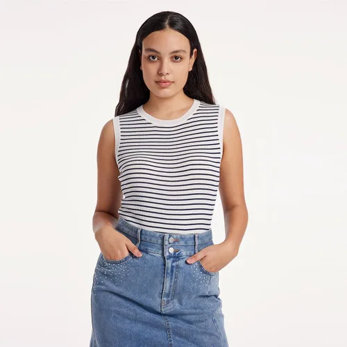 Vista 6 de GOELIA Camisetas sin mangas de verano para mujer, estilo casual, sin mangas, cuello corazón, ajustadas, básicas, para salir, camisetas de punto