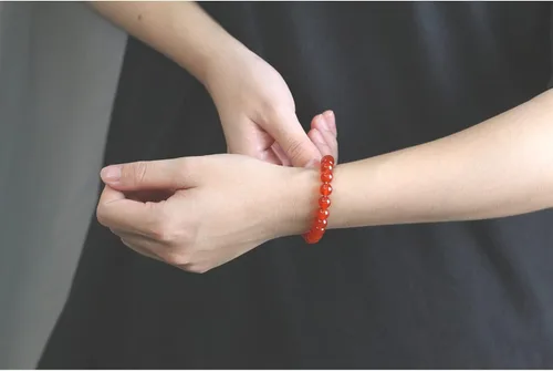Vista 5 de Ouubuuy Pulsera elástica de cuentas de piedra natural de 0.315in para hombres y mujeres, pulseras de cuentas de piedras preciosas de cristal curativo