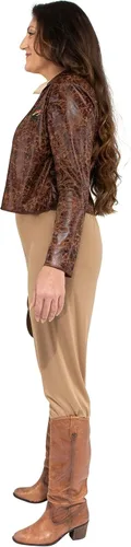 Vista 5 de Jazwares Disfraz de Indiana Jones para mujer, camisa y chaqueta con logotipo, pantalones, cinturón con hebilla y sombrero