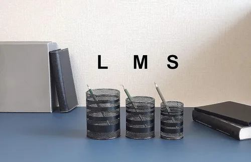 Vista 4 de Soporte para bolígrafo para escritorio, soporte de malla metálica para lápices, organizador de tazas, papelería de oficina, soporte para brochas
