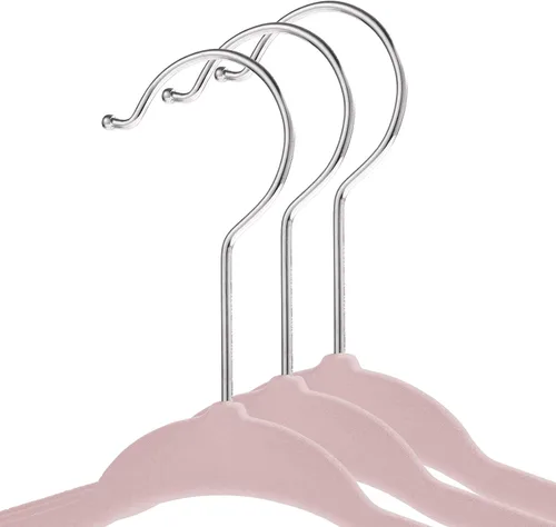 Vista 2 de Casafield 50 perchas de terciopelo para bebé, tamaño de 11 pulgadas para ropa de bebés y niños pequeños, color rosa claro