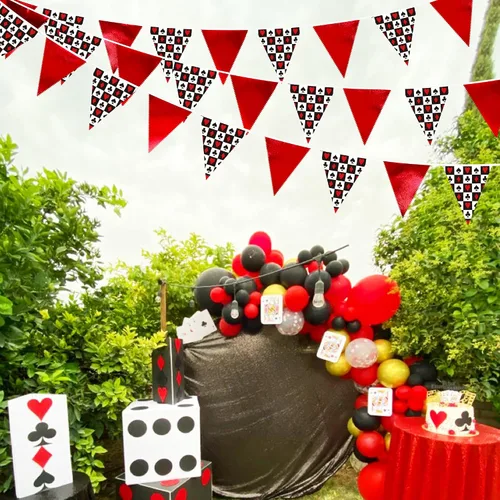 Vista 4 de Decoraciones de fiesta de casino de 32 pies, pancarta roja y negra, bandera triangular, banderines de tela para noche de juegos, temática de Las
