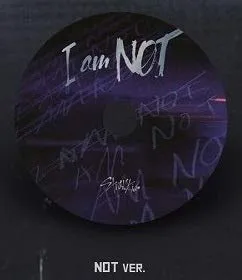 Vista 2 de I Am Not (Not Version)