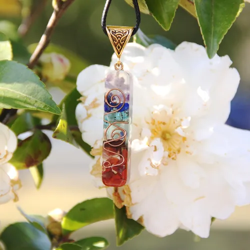 Vista 11 de Orgone Chakra Pendant 7 Chakra Stones Necklace Orgonite Pendant with Adjustable Cord Crystals Necklace for Women Men