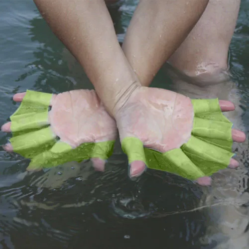 Vista 2 de Polytree Aletas de silicona para equipo de natación, aletas de malla a mano, guante de entrenamiento (verde, L)