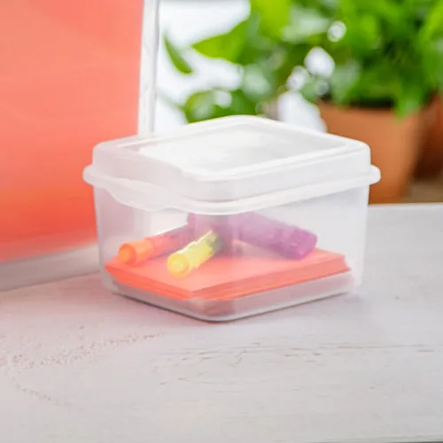 Vista 6 de Sterilite FlipTop, contenedor de almacenamiento pequeño apilable con tapa con bisagras, contenedor de plástico para organizar el escritorio