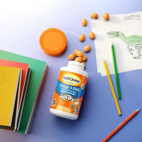 Vista 3 de Haliborange Omega-3 para niños con vitaminas 90 cápsulas masticables de naranja