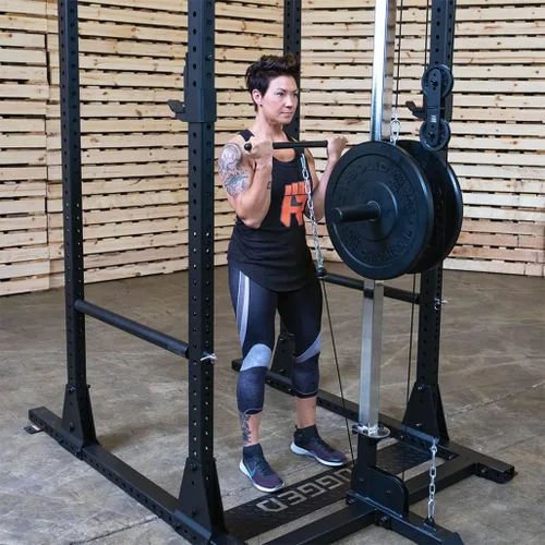 Vista 4 de Rugged Strength & Fitness Power Rack (Y100P3) con accesorio Lat - Juego de pesas de 300 libras incluido, ideal para entrenamiento de fuerza