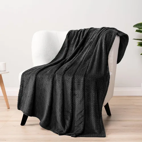 Vista 3 de PAVILIA - Manta de forro polar suave y sólida de color negro para sofá, mantas ligeras y mullidas y cálidas para cama, manta de franela mullida