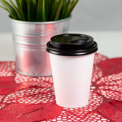 Vista 4 de Karat PP Sipper Dome Tapa para papel de 8 oz Taza de café caliente desechable (negro) - 1,000 ct