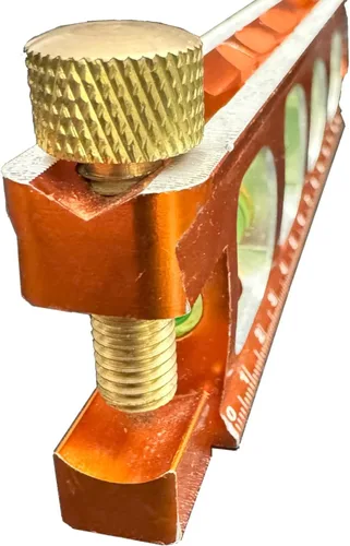 Vista 6 de Nivel magnético de la marca Swanson Tool de 6 pulgadas, muy resistente