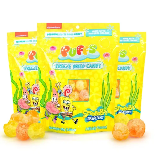 Vista 7 de Minions - Puffs de caramelo liofilizado de Navidad por Bubblegum Kids Relleno de calcetines, dulces de vacaciones, recuerdos de fiesta, sabor