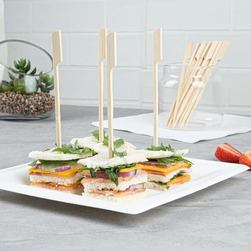Vista 4 de Restaurantware Pinchos de bambú de 5.9 pulgadas, 100 púas de bambú desechables resistentes – Cabeza de paleta resistente de bambú para aperitivos