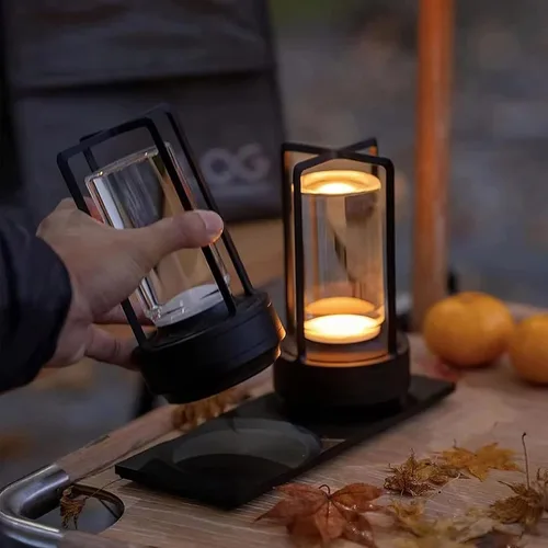 Vista 2 de Lámpara de cristal, lámpara de mesa, lámpara de farol de cristal, 3 colores, luces LED inalámbricas recargables para luces de restaurante, plateado
