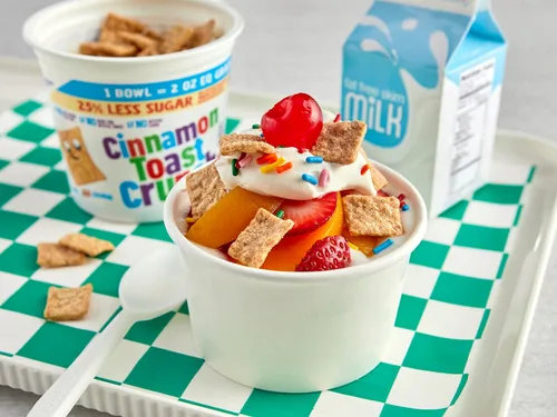 Vista 8 de Cinnamon Toast Crunch - Cereal reducido en taza de azúcar, 2 onzas (paquete de 60)