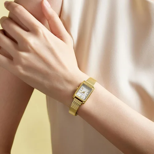 Vista 6 de Relojes dorados para mujer, pulsera pequeña, delicada caja rectangular, reloj de pulsera vintage, reloj de pulsera de cuarzo para mujer, para el día