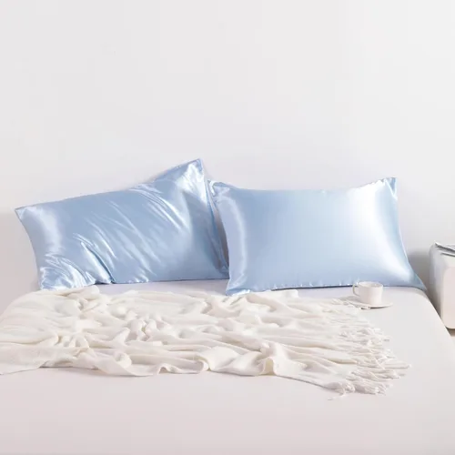 Vista 2 de NTBAY Paquete de 2 fundas de almohada estándar de satén para cabello y piel, lujosas y sedosas fundas de almohada con cierre de sobre, 20 x 26