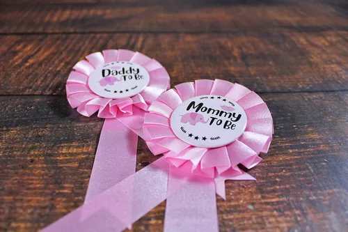 Vista 3 de HAPPYLAND - Decoraciones de baby shower para niña, juego de elefante rosa para bebé, hojalata, insignia de mamá para ser y papá para baby shower