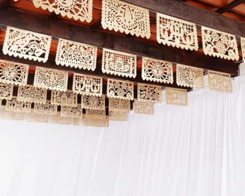 Vista 5 de Cartel de papel picado dorado – Cartel de papel picado dorado mate con purpurina para fiestas, bodas, despedidas de soltera, compromiso, baby