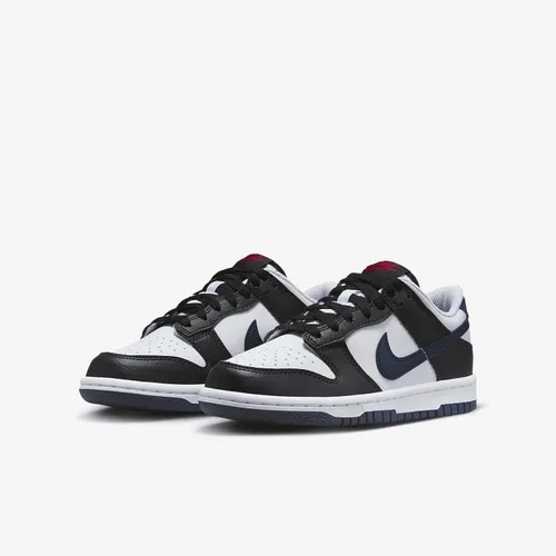 Vista 815 de Nike Kid's Dunk Low Sneaker