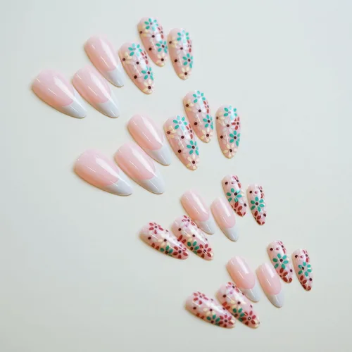 Vista 3 de Uñas postizas ovaladas a presión con puntas francesas, juego de uñas postizas cortas de flores artificiales, uñas postizas acrílicas con diseños
